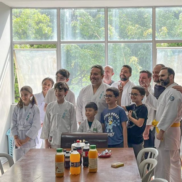 Muitas alegrias no Dojo hoje, muito obrigado 😊🙏

#aikidoinfantil 
#equilibrioemocional #defesapessoal 
#saudementalefísica