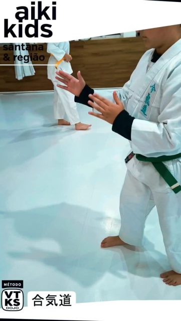 Equilíbrio, respeito e autoconfiança: o que o seu filho vai aprender no Aikido!
Procura uma atividade que desenvolva o corpo e a mente das crianças? O Aikido Infantil auxilia no direcionamento da energia de forma positiva.Nesta arte marcial, o foco recai sobre a cooperação em vez da competição.
A prática contribui para:
👉 Fortalecimento do foco e da disciplina
👉 Promoção do respeito mútuo
👉 Desenvolvimento da coordenação motora e do equilíbrio
👉 Estímulo à resolução pacífica de conflitos
📍 Localização: Santana, São Paulo
.#aikidoinfantil #aikidosantana #aikidozonanorte #artesmarciaisinfantis #zonanortesp