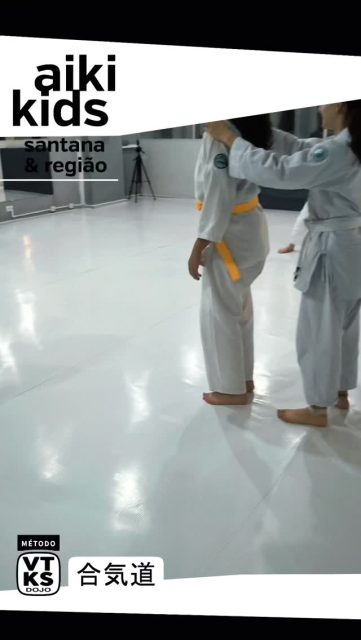 Mais do que técnica, um caminho de equilíbrio.
No Aikido, aprendemos a não combater a força com a força, mas sim a redirecionar a energia para encontrar a harmonia. Cada treino é uma lição de autocontrole, foco e evolução pessoal, dentro e fora do tatame.
Você já conhecia a filosofia do Aikido?
#Aikido #ArtesMarciais #atividadeinfantil #DefesaPessoal #EquilibrioMental