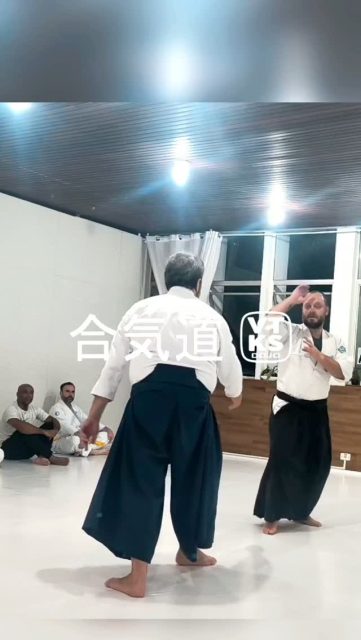 #MenteEmEquilibrio #CulturaDaPaz #ForçaSemViolencia #PresençaCompanheira #PosturaERespiracao